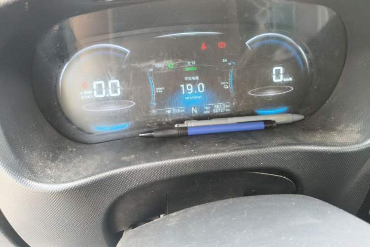 Used JAC Group EX6 2024 64 kWh Van Odometer Close Up