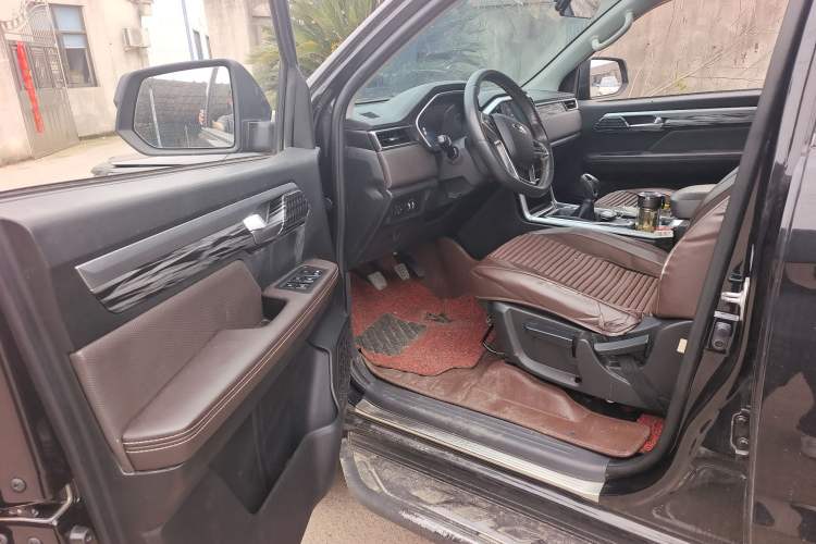 Used JAC Group Hantoo 2021 2.0T Commercial Version Manual Diesel Two-Wheel Drive Elite Trim with Dual HFC4DB2-2E Driver Seat