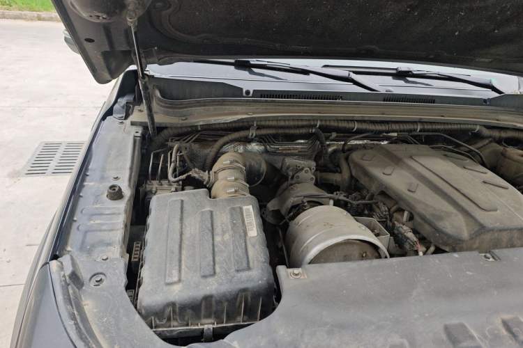 Used JAC Group Hantoo 2021 2.0T Commercial Version Manual Diesel 4x4 Elite Large Double Cabin HFC4DB2-2E Engine Bay Right
