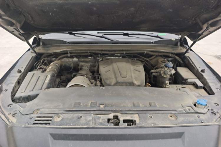 Used JAC Group Hantoo 2021 2.0T Commercial Version Manual Diesel 4x4 Elite Large Double Cabin HFC4DB2-2E Engine Bay