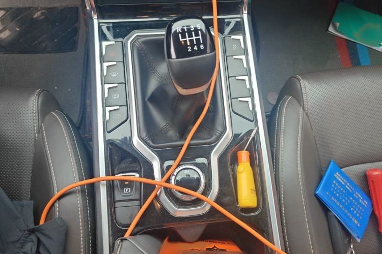 Used JAC Group Hantoo 2021 2.0T Commercial Version Manual Diesel 4x4 Elite Trim with Dual HFC4DB2-2E Gear Lever