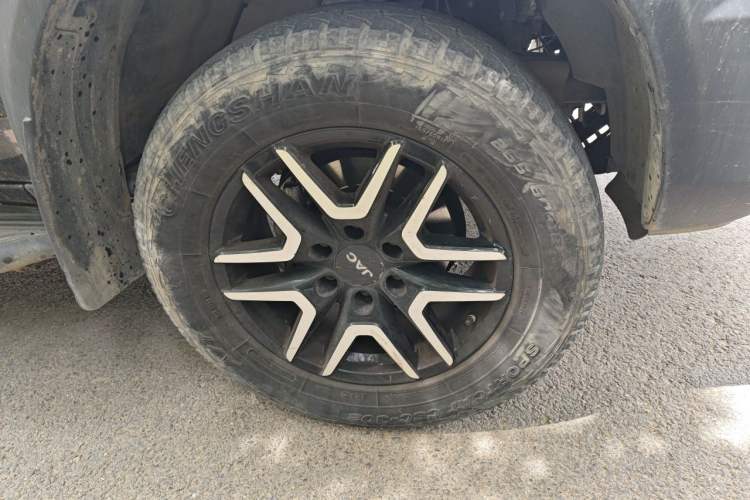 Used JAC Group Hantoo 2021 2.5T Commercial Version Manual Diesel Two-Wheel Drive Elite Plus – Big Double Cabin JE4D25Q6B Right Front Wheel Hub