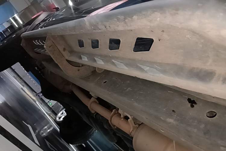Used JAC Group Hantoo 2021 2.0T Commercial Version Manual Diesel 4x4 Elite Large Double Cabin HFC4DB2-2E Right Side Sill