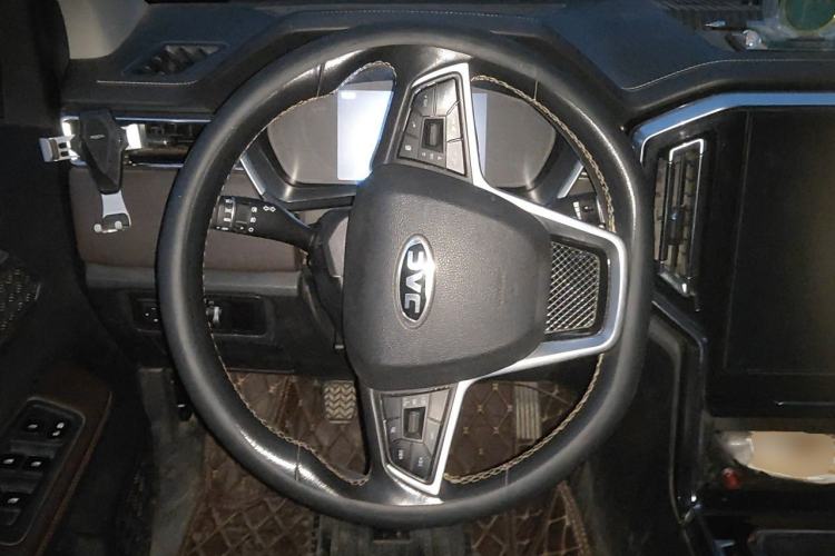 Used JAC Group Hantoo 2021 2.0T Commercial Version Manual Diesel Two-Wheel Drive Elite Large Double Cabin HFC4DB2-2E Steering Wheel