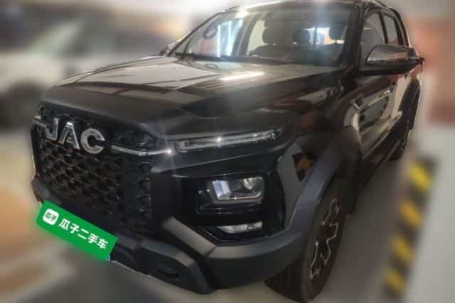Used JAC Group Hantoo 2023 2.0T Automatic Diesel Two-Wheel-Drive Elite Model with Standard Dual Features