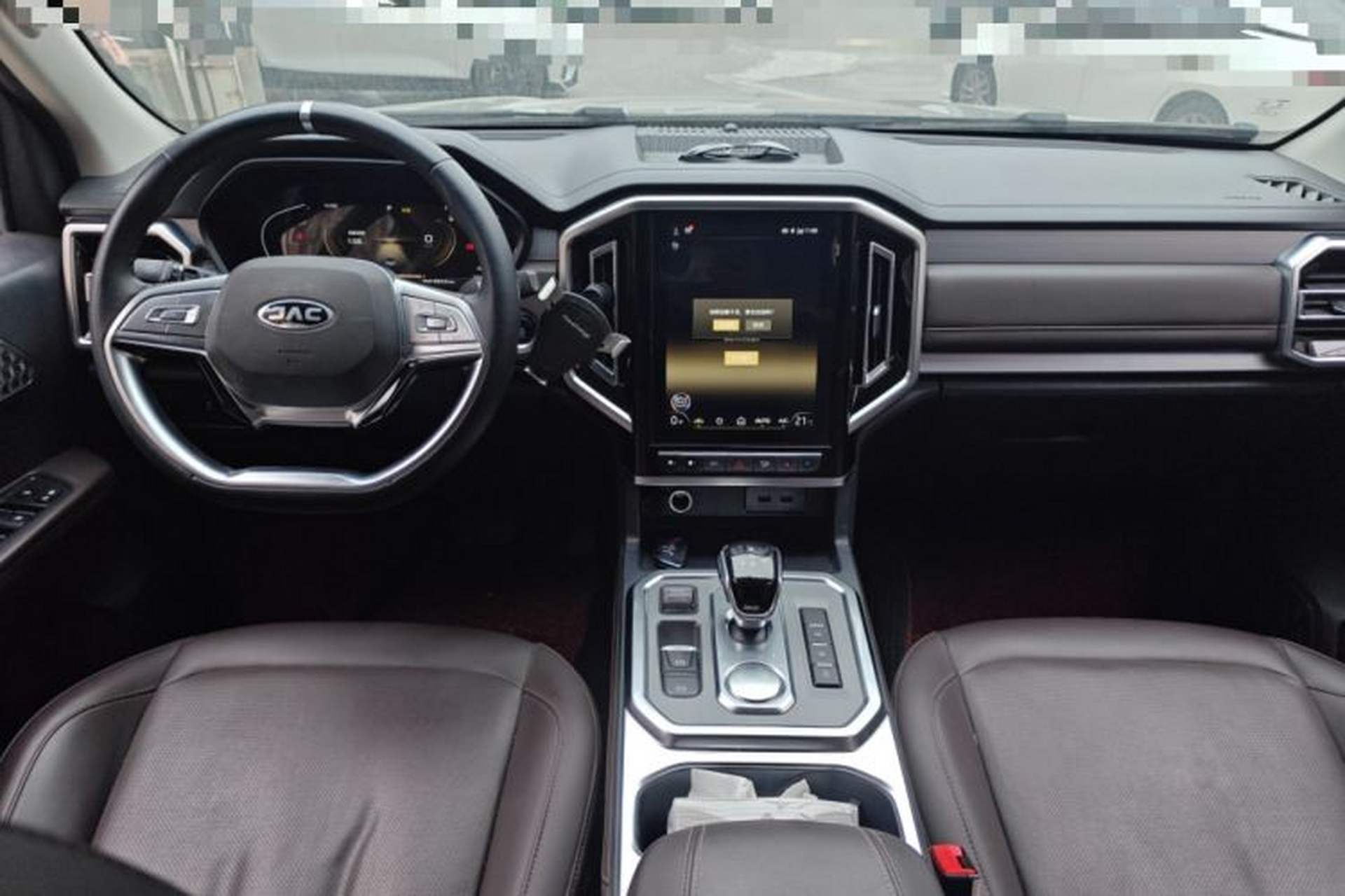 Used JAC Group Hantoo 2023 2.0T Automatic Diesel Two-Wheel Drive Elite Plus Double Cab Center Console