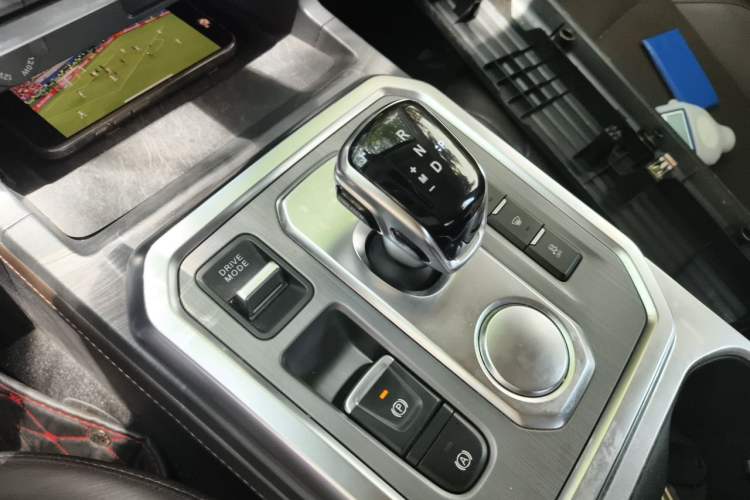 Used JAC Group Hantoo 2023 2.0T Automatic Diesel Two-Wheel Drive Elite Plus Double Cab Gear Lever