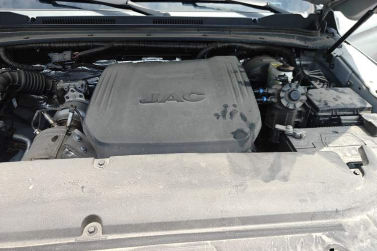 Used JAC Group Hantoo 2023 2.0T Automatic Diesel 4x4 Elite Plus Engine Bay