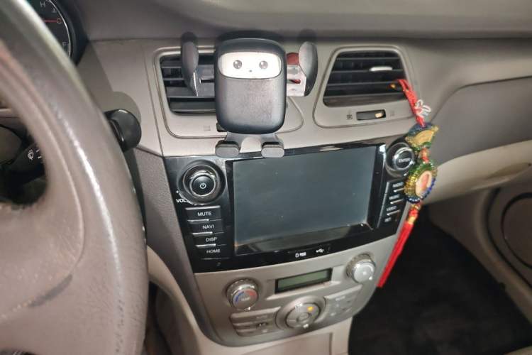 Used JAC Group Heyue 2011 1.8L Manual Luxury Business Model Audio And AC Panel