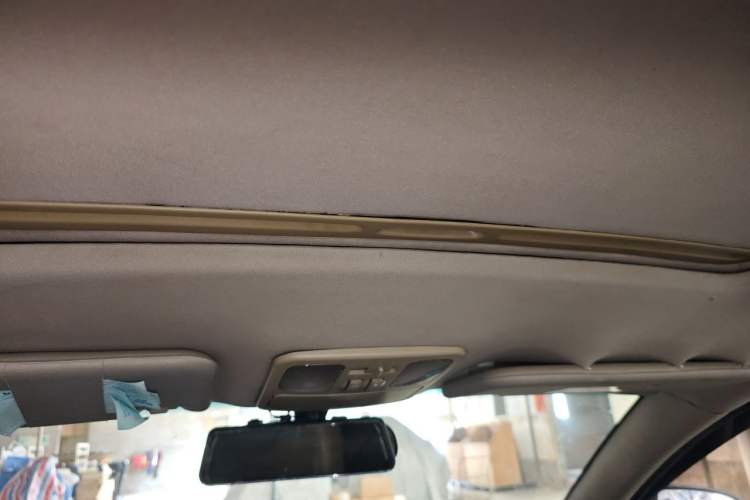 Used JAC Group Heyue 2011 1.8L Manual Luxury Business Model Headliner