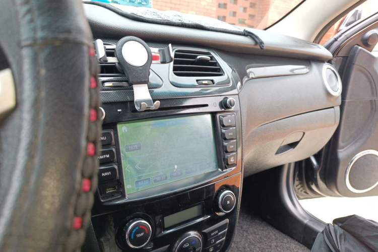 Used JAC Group Heyue 2012 1.5L Manual Luxury Version Audio And AC Panel