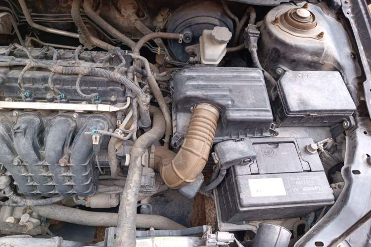 Used JAC Group Heyue 2012 1.5L Manual Luxury Version Engine Bay Left