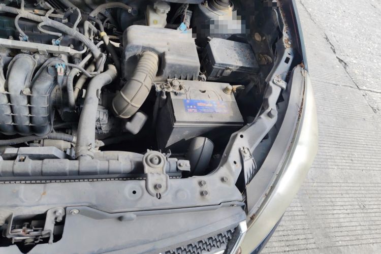 Used JAC Group Heyue 2012 1.5L Manual Luxury Version Engine Bay Left
