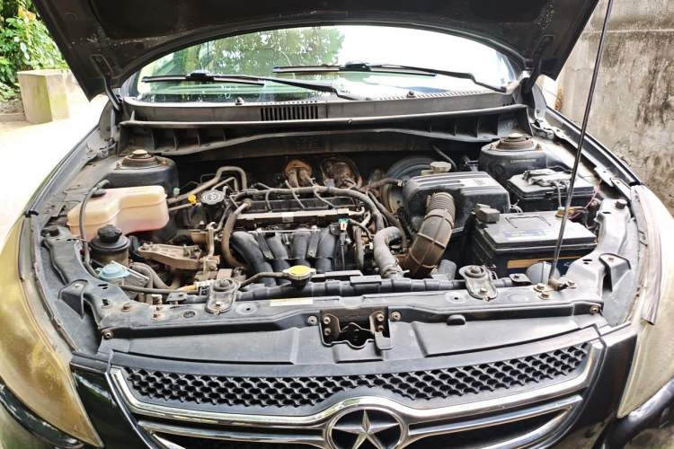 Used JAC Group Heyue 2012 1.5L Manual Business Zunyi Trim Engine Bay