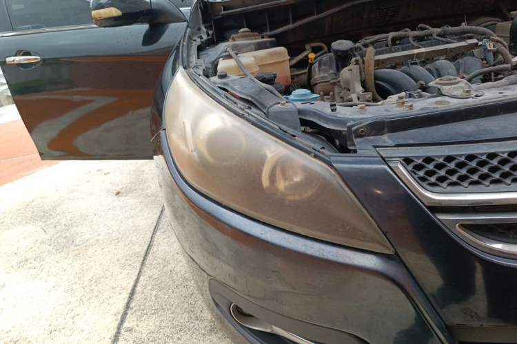 Used JAC Group Heyue 2012 1.5L Manual Luxury Version Right Front Headlight