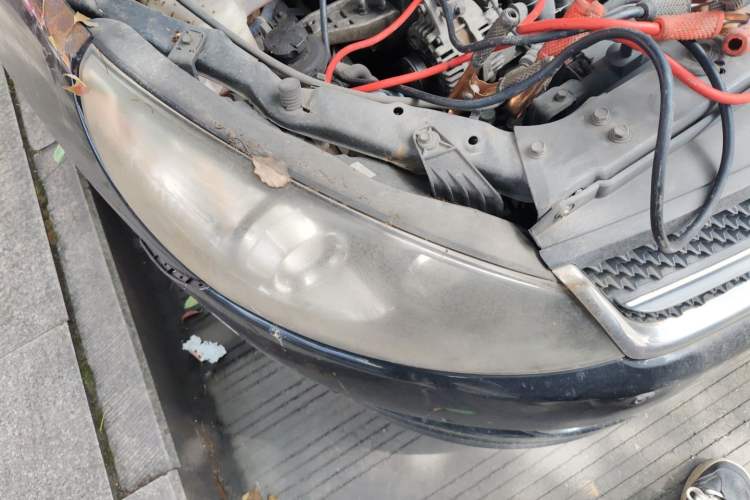 Used JAC Group Heyue 2012 1.5L Manual Luxury Version Right Front Headlight