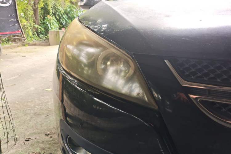 Used JAC Group Heyue 2012 1.5L Manual Business Zunyi Trim Right Front Headlight