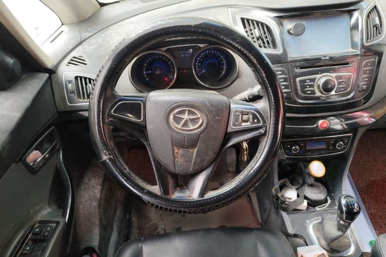 Used JAC Group Heyue 2012 1.5L Manual Luxury Version Steering Wheel