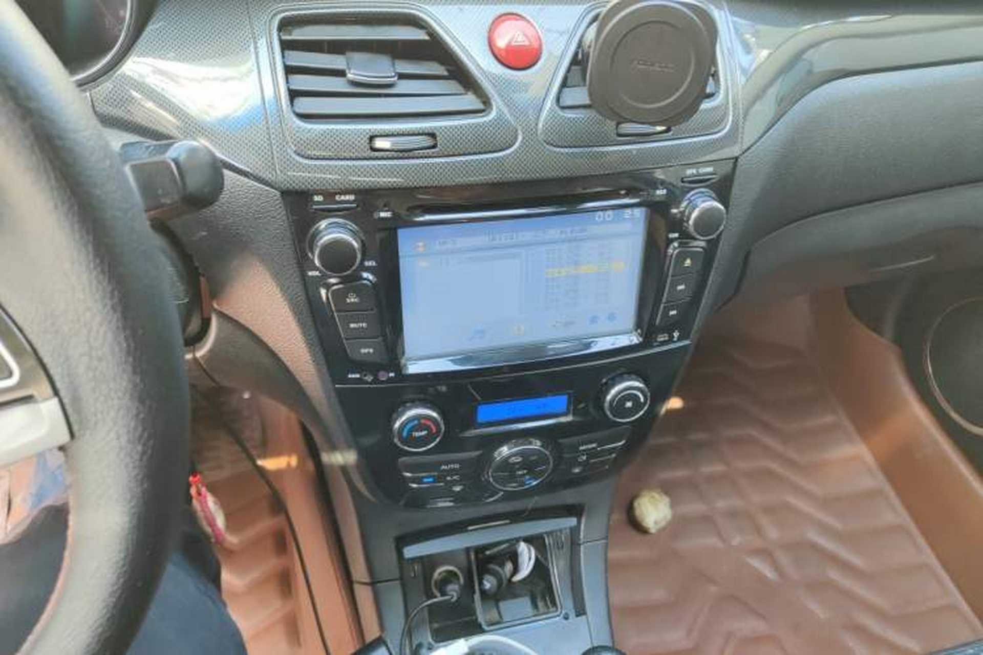 Used JAC Group Heyue 2012 1.5L Manual Deluxe Sport Edition Audio And AC Panel