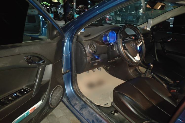 Used JAC Group Heyue 2012 1.5L Manual Luxury Sport Edition Driver Seat