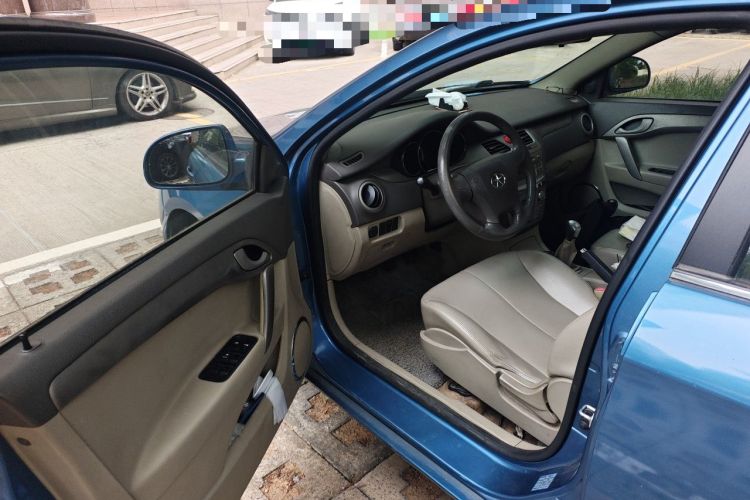 Used JAC Group Heyue 2012 1.5L Manual Luxury Version Driver Seat