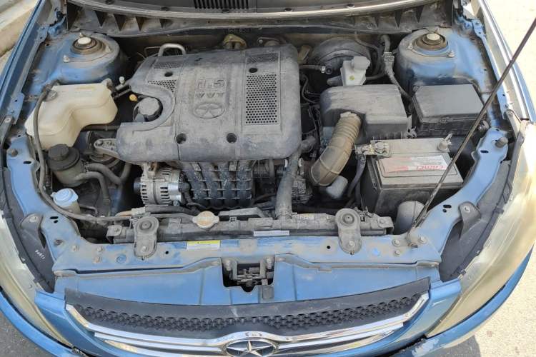 Used JAC Group Heyue 2012 1.5L Manual Deluxe Sport Edition Engine Bay