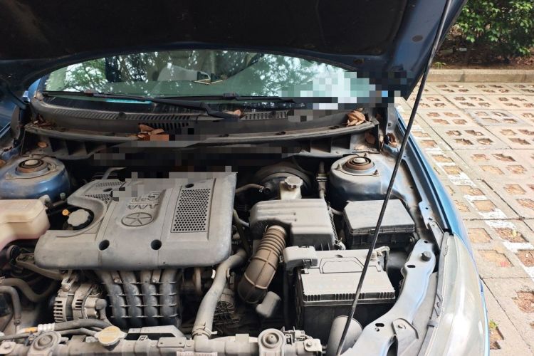 Used JAC Group Heyue 2012 1.5L Manual Luxury Version Engine Bay Left