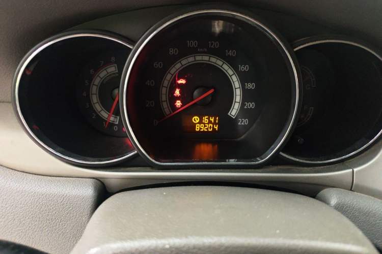 Used JAC Group Heyue 2012 1.5L Manual Luxury Version Odometer Close Up