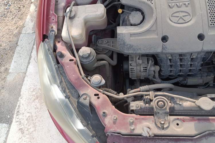 Used JAC Group Heyue 2012 1.8L Manual Business Luxury Model Engine Bay Right