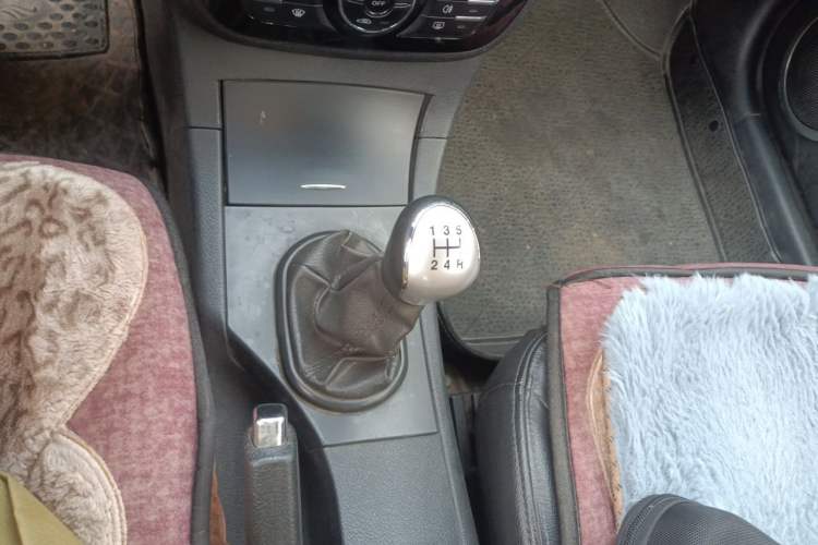 Used JAC Group Heyue 2012 1.8L Manual Business Luxury Model Gear Lever