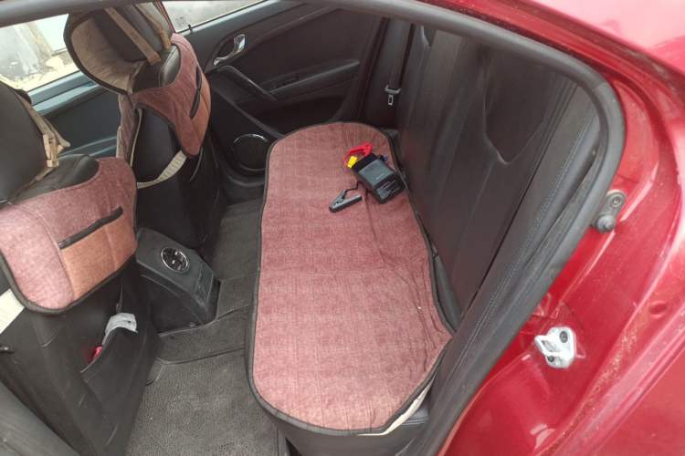 Used JAC Group Heyue 2012 1.8L Manual Business Luxury Model Left Rear Seat