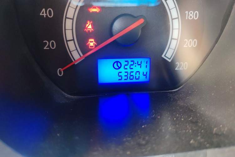 Used JAC Group Heyue 2012 1.5L Manual Luxury Sport Edition Odometer Close Up
