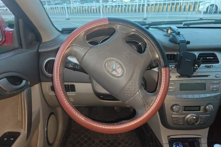 Used JAC Group Heyue 2012 1.5L Manual Luxury Version Steering Wheel