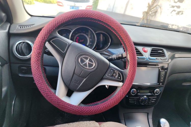 Used JAC Group Heyue 2012 1.5L Manual Luxury Sport Edition Steering Wheel