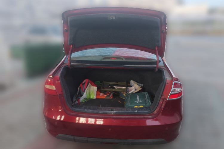 Used JAC Group Heyue 2012 1.5L Manual Luxury Version Trunk
