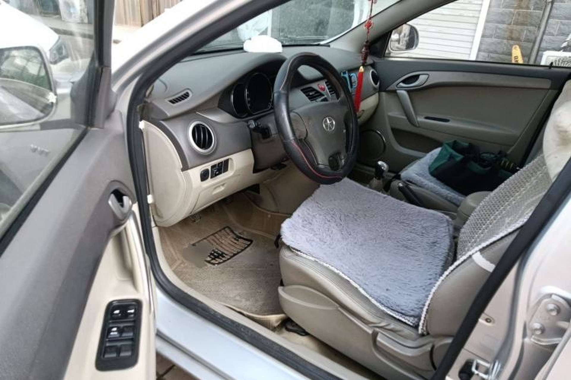 Used JAC Group Heyue  Driver Seat