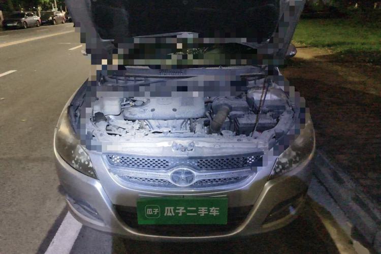 Used JAC Group Heyue 2012 1.5L Manual Luxury Sport Edition Engine Bay