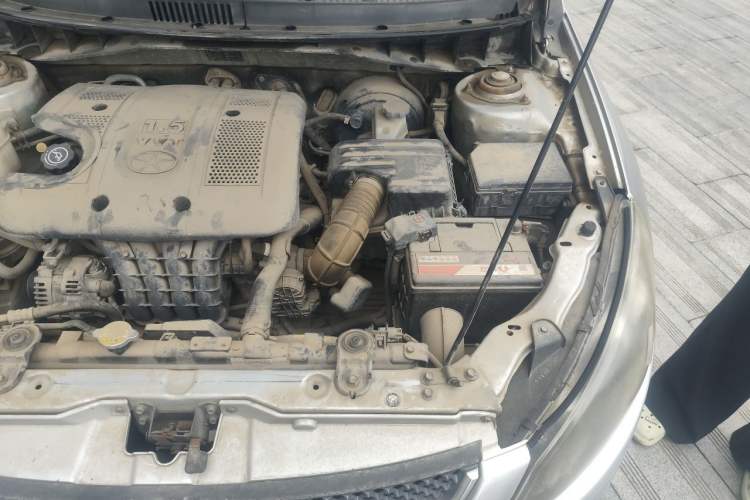 Used JAC Group Heyue 2012 1.5L Manual Luxury Version Engine Bay Left