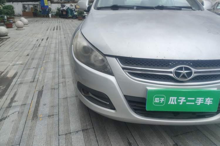 Used JAC Group Heyue 2012 1.5L Manual Luxury Version Right Front Headlight