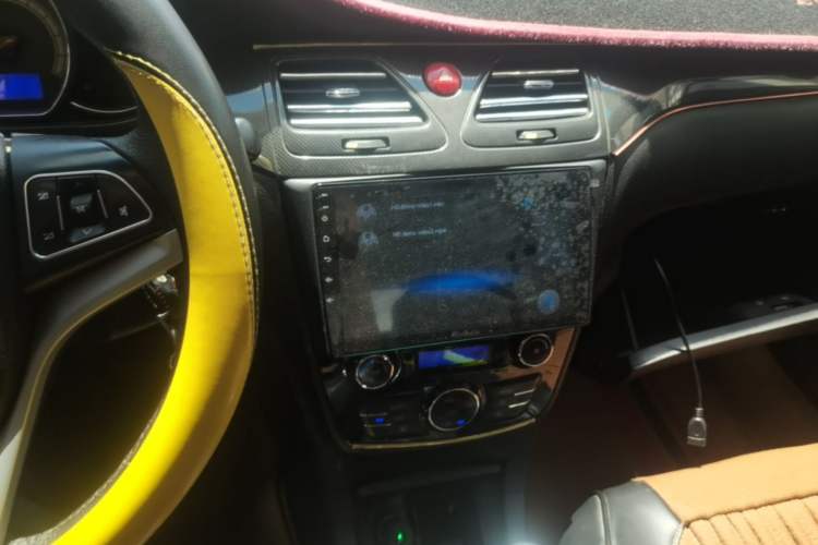Used JAC Group Heyue 2012 1.5L Manual Zunyi Trim Audio And AC Panel