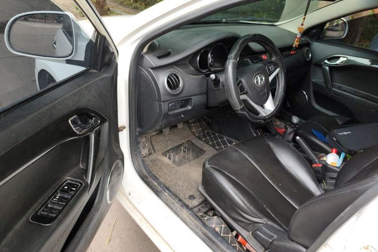 Used JAC Group Heyue 2012 1.5L Manual Luxury Sport Edition Driver Seat