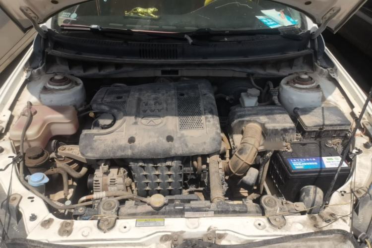 Used JAC Group Heyue 2012 1.5L Manual Zunyi Trim Engine Bay