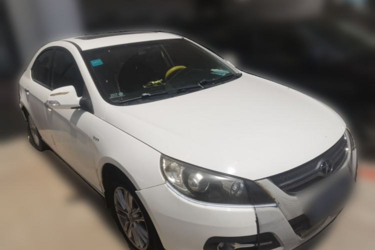 Used JAC Group Heyue 2012 1.5L Manual Zunyi Trim Front Right 45 Deg