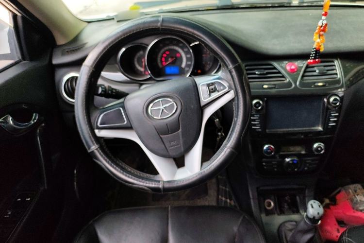 Used JAC Group Heyue 2012 1.5L Manual Luxury Sport Edition Steering Wheel
