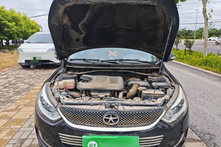 Used JAC Group Heyue 2014 1.5L Manual Luxury Version China IV Standard Engine Bay