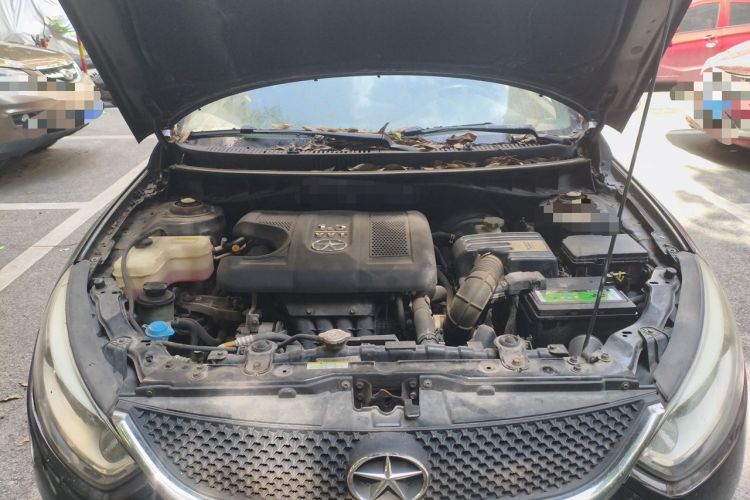 Used JAC Group Heyue 2014 1.5L Manual Comfort Model China IV Standard Engine Bay