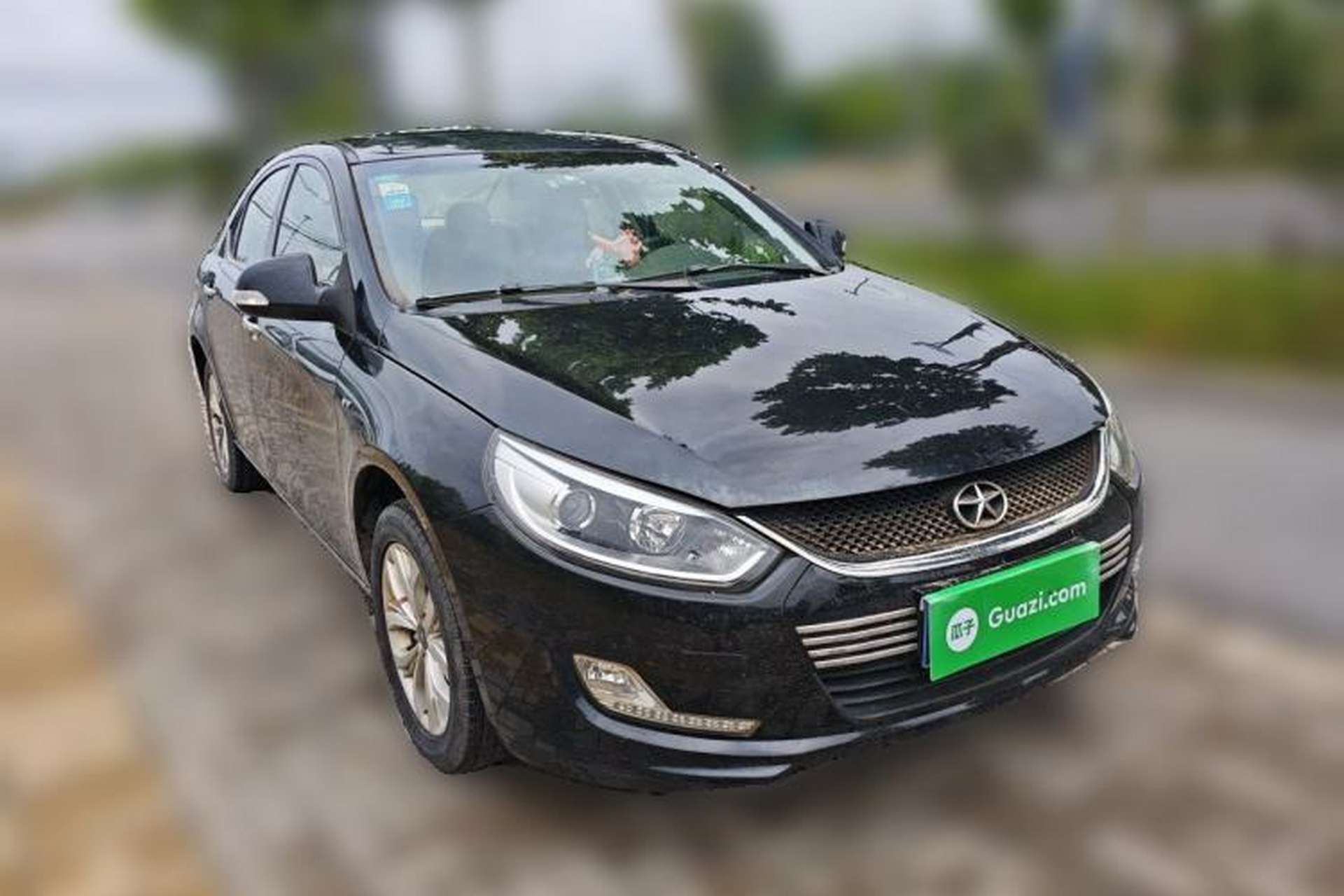 Used JAC Group Heyue 2014 1.5L Manual Luxury Version China IV Standard Front Right 45 Deg