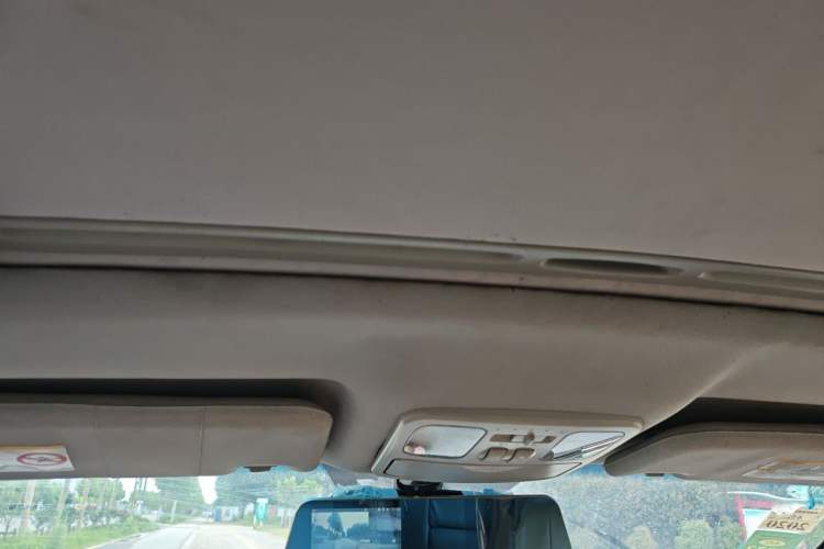 Used JAC Group Heyue 2014 1.5L Manual Luxury Version China IV Standard Headliner