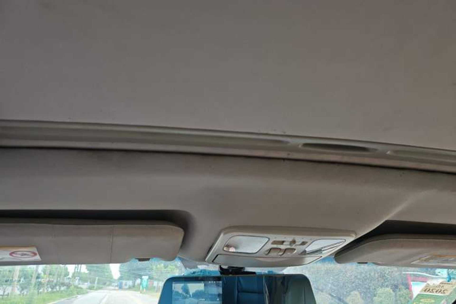 Used JAC Group Heyue 2014 1.5L Manual Luxury Version China IV Standard Headliner