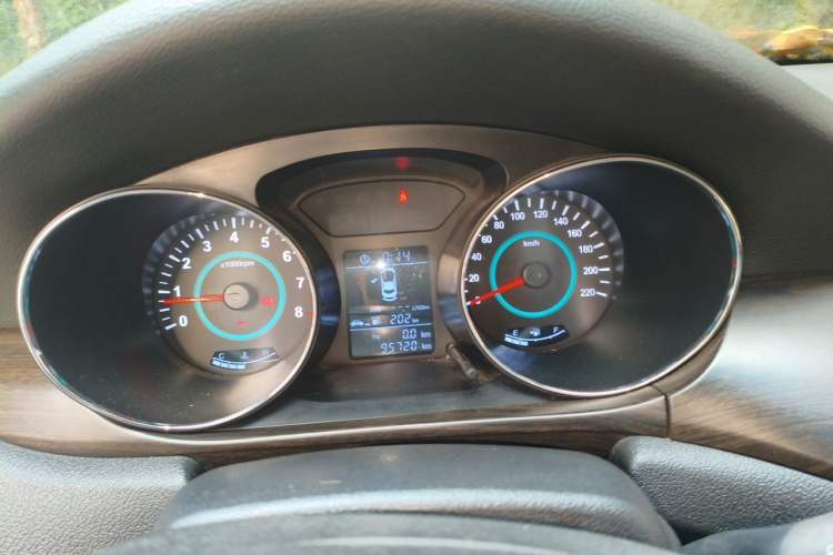 Used JAC Group Heyue 2014 1.5L Manual Comfort Model China IV Standard Instrument Cluster